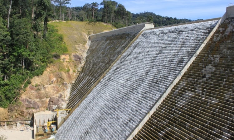 Batu Hampar Dam, N Sembilan. We are the 1st Roller Compacted Concrete dam design & built by Malaysian Bumiputra Contractor, RCC volume 250,000m3